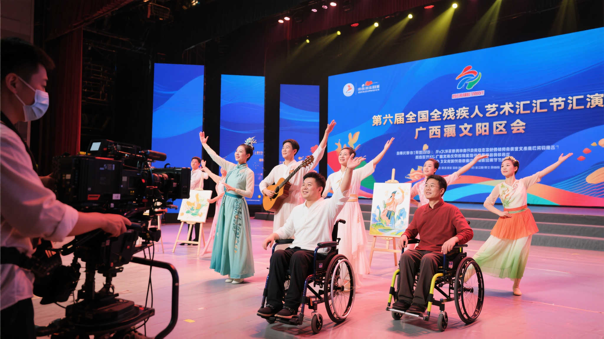 却意外得益 却意外得益